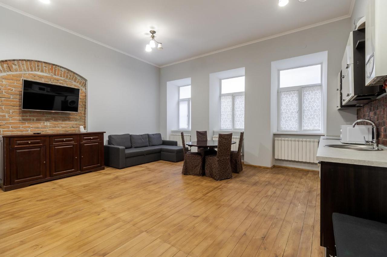 Apartment On Stavropihiiska Street 3 Lviv Kültér fotó