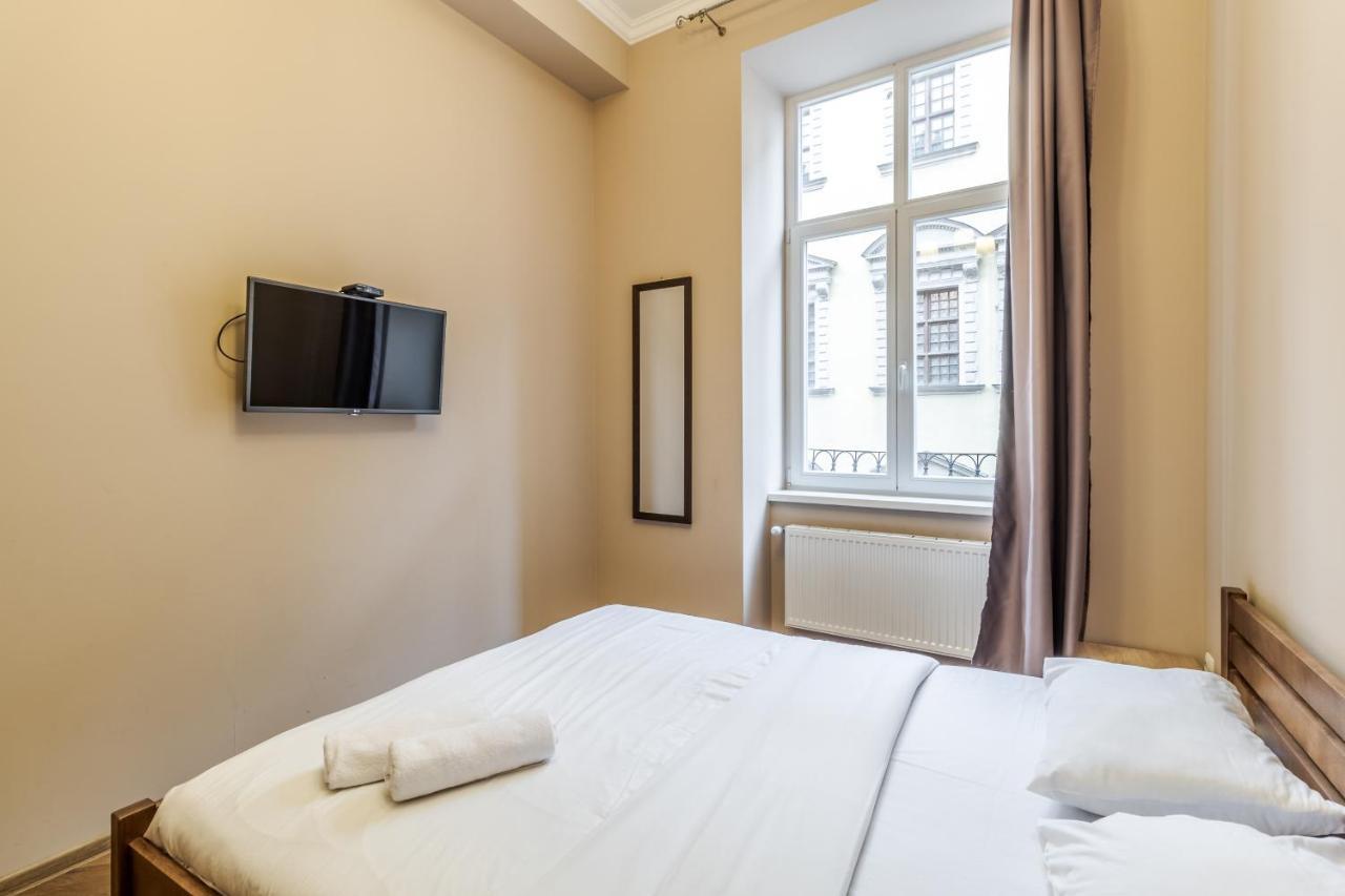 Apartment On Stavropihiiska Street 3 Lviv Kültér fotó