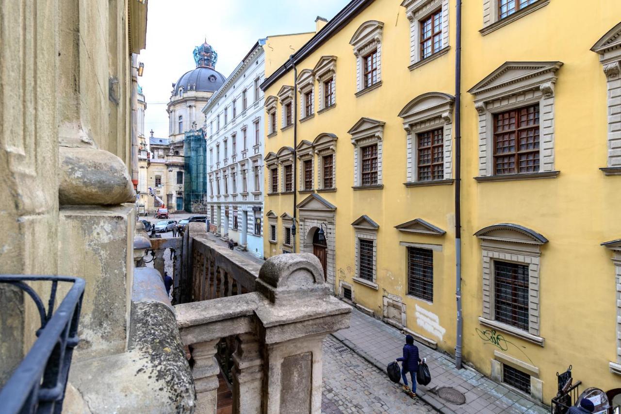 Apartment On Stavropihiiska Street 3 Lviv Kültér fotó